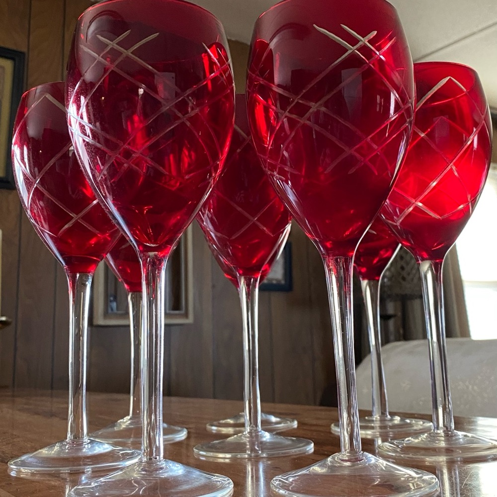 Set of 8 Discontinued Pier 1 Diamond Etched Red Water Goblets